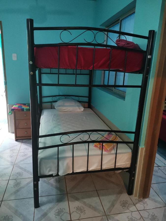 Cabinas Mitchaelle'S Puerto Viejo de Talamanca Bagian luar foto