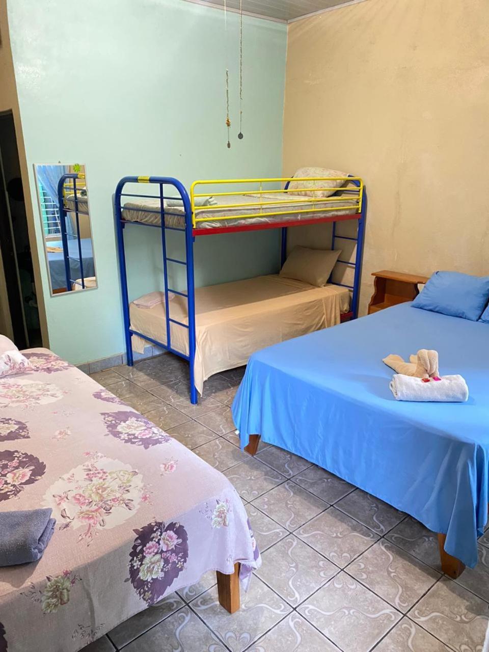 Cabinas Mitchaelle'S Puerto Viejo de Talamanca Bagian luar foto
