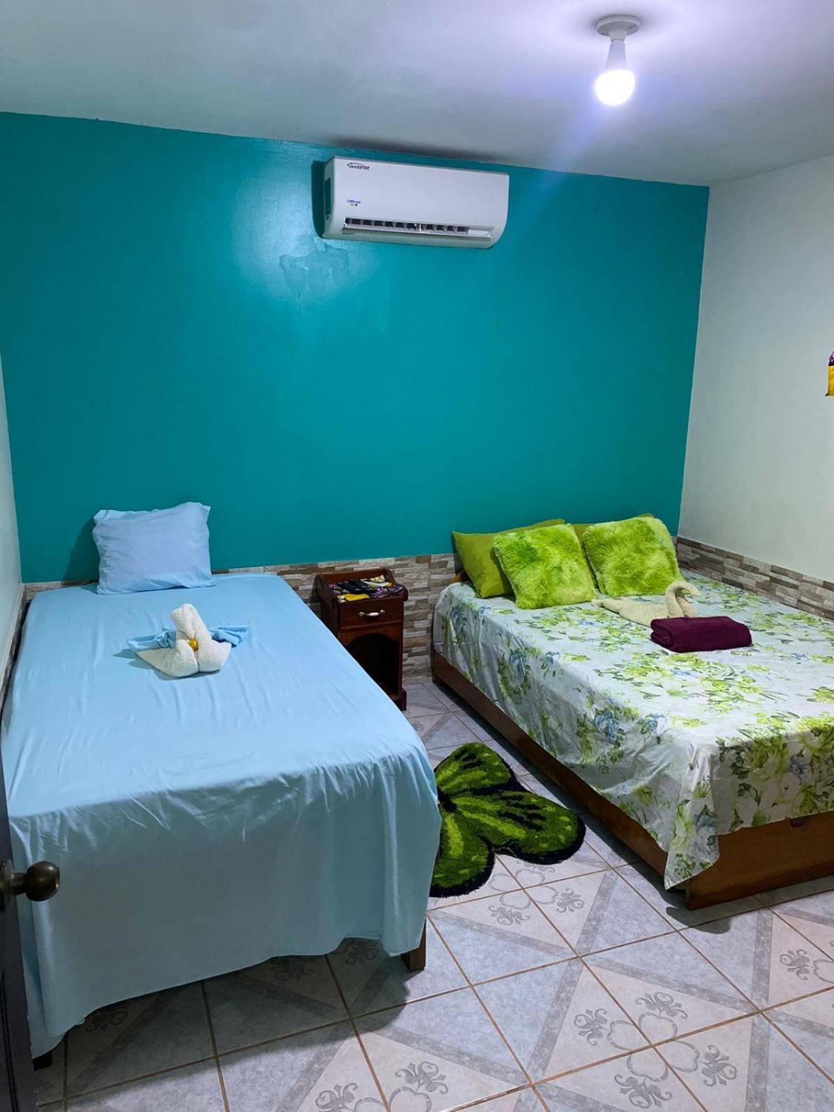 Cabinas Mitchaelle'S Puerto Viejo de Talamanca Bagian luar foto