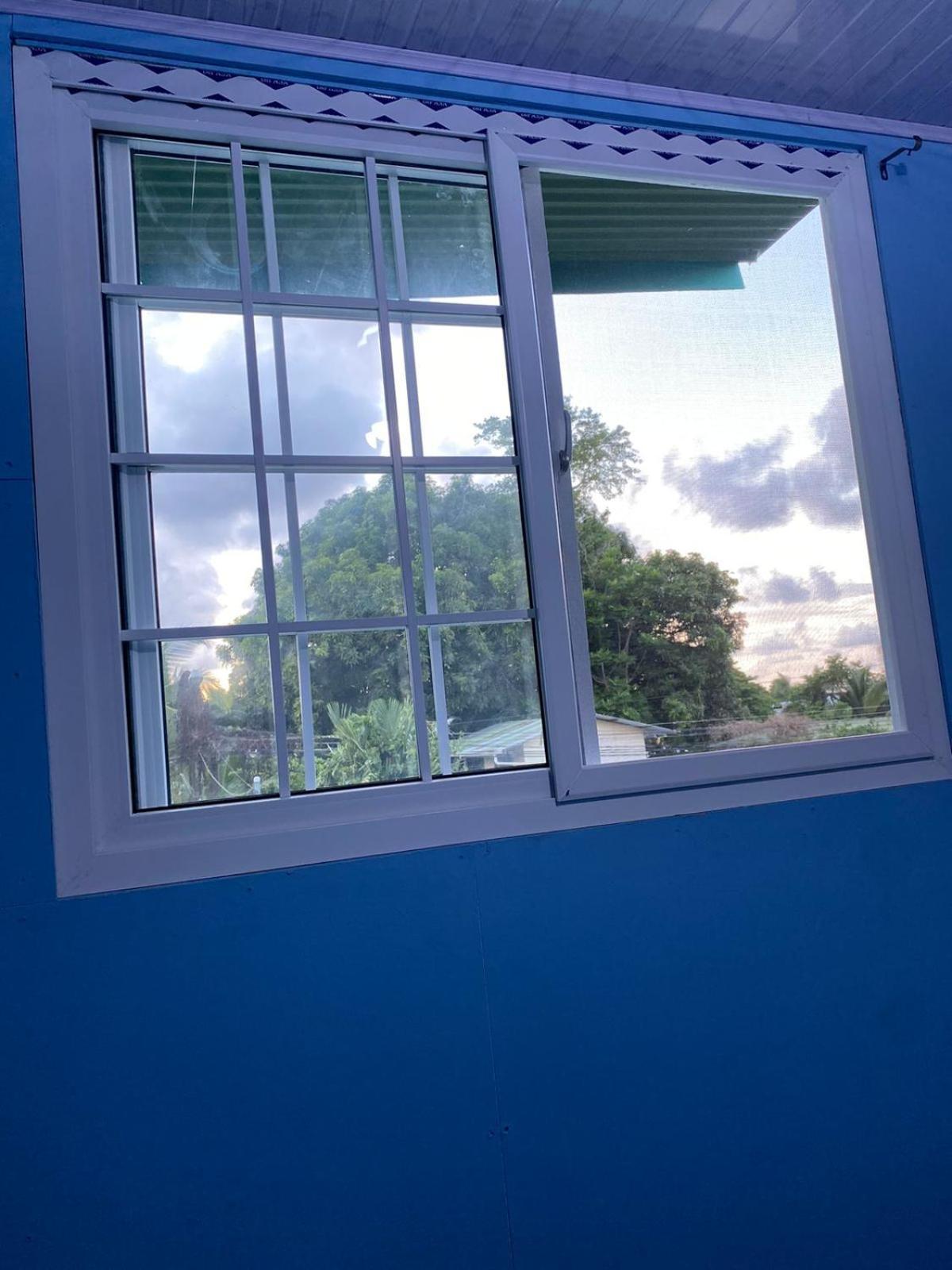 Cabinas Mitchaelle'S Puerto Viejo de Talamanca Bagian luar foto