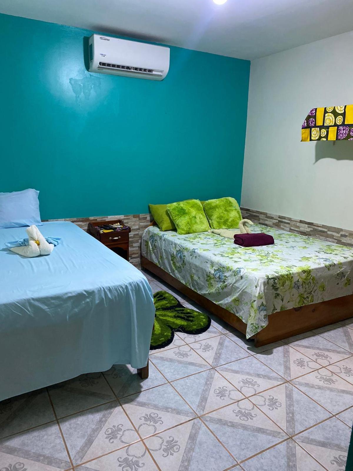 Cabinas Mitchaelle'S Puerto Viejo de Talamanca Bagian luar foto
